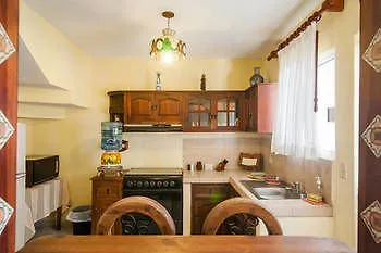 Lovely Mexican Style House 坎昆 公寓